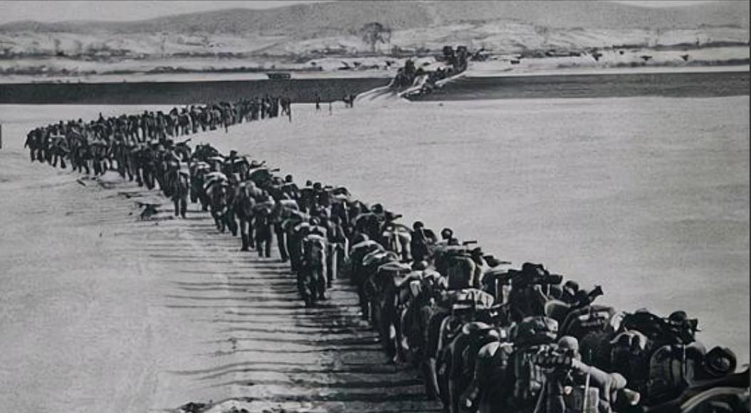 1950年10月初，中央决策出兵援朝，毛主席虽决心已下，但所遇阻力太大了，2日中