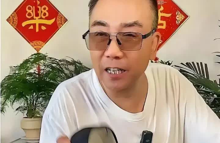 杨议估计拍断大腿了，

他怎么也没想到，

37℃的天为了6千元推着94
