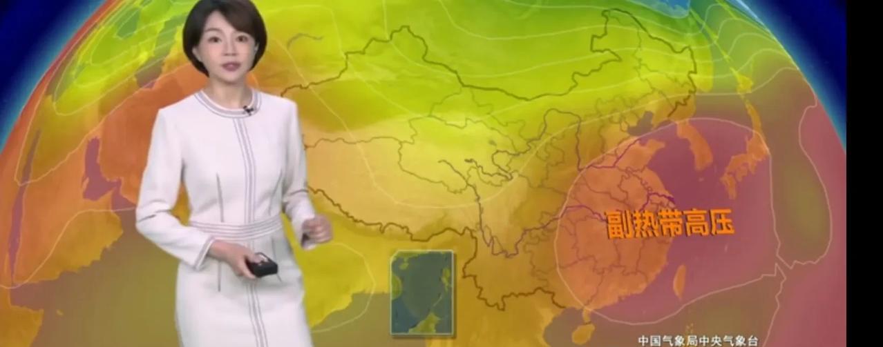 2025年7月1日天气。长江中下游南北无雨，西南东北走向雨区。7月1日到9日，长