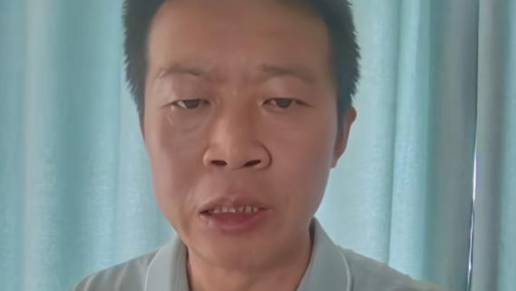 双子非亲生的淄博姜大哥，还真得感谢他的大儿子