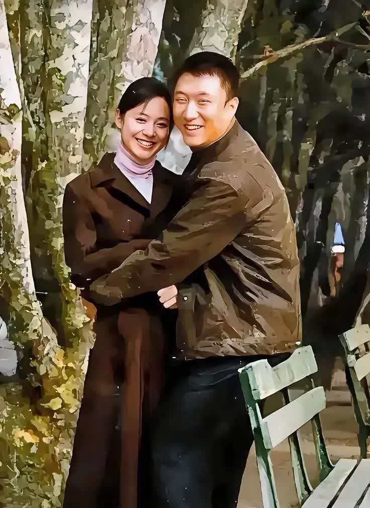 你们认识这两位吗？
其中一位是老戏骨，要演技有演技，要脸蛋有脸蛋，尤其是他演的