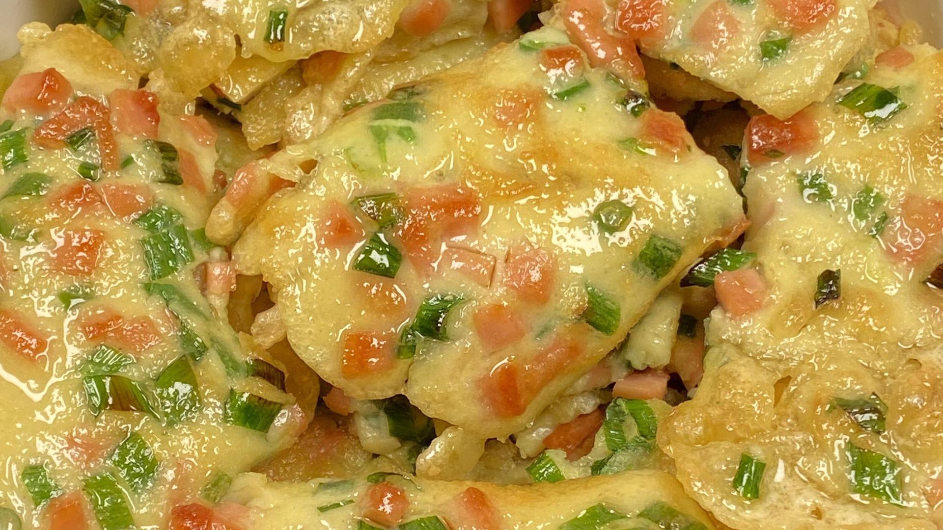 葱花火腿鸡蛋软饼：10分钟搞定的早餐魔法