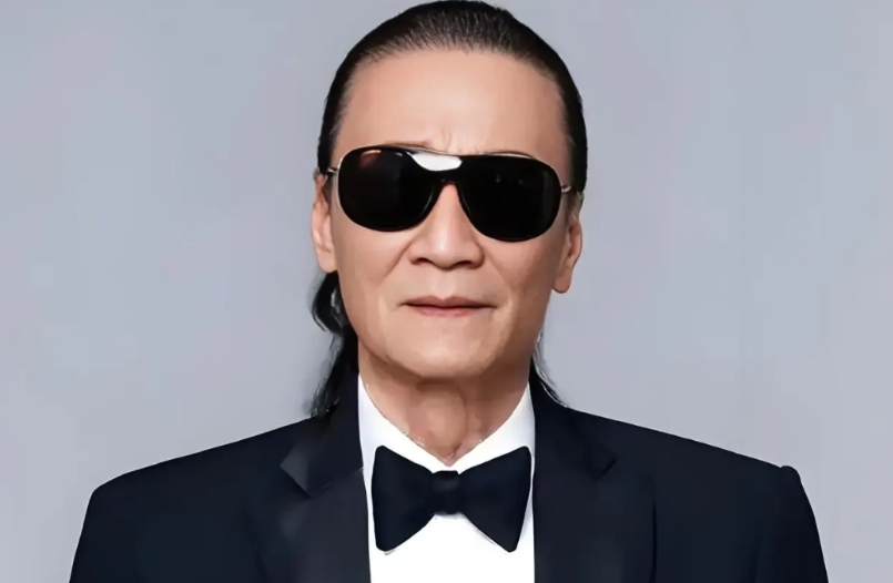 谢贤说：我曾三年都没碰过Coco，就是纯粹为了跳个舞。也许我现在讲出来，很多人不