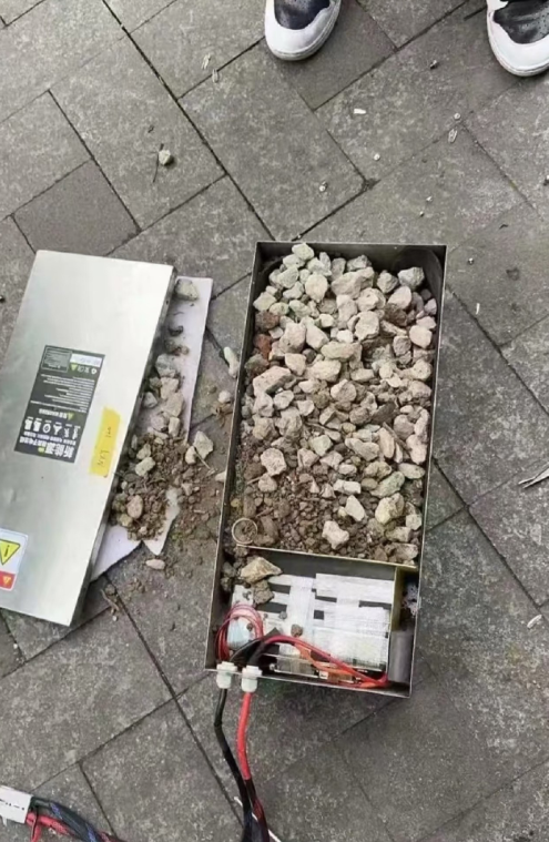 买了一个二手的锂电池，有人能安慰一下吗？
