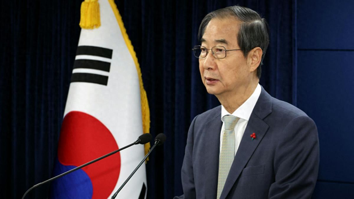 韩国宪法法院即将对尹锡悦的弹劾案作出裁决，尽管现场旁听席仅有20个，但在线申请旁