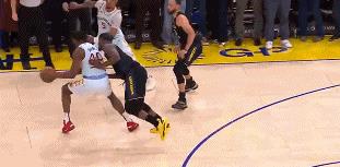 今日NBA裁判又上热搜，原因是勇士马刺裁判报告的公布，在最后两分钟共有4次错漏判