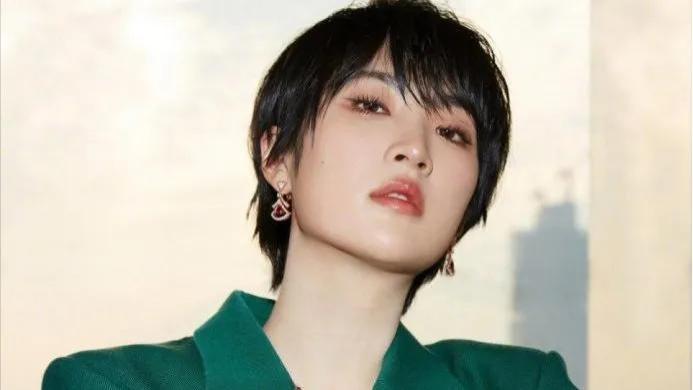 不曾想到，这次给任正非长脸的，并非孟晚舟而是二女儿姚安娜