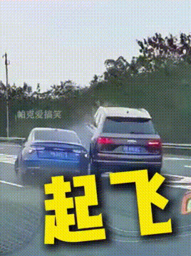 60万买的汽车，这一刻就值59万，连续变道太坑人！