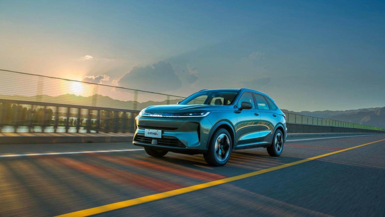 越级而来！哈弗H6L重磅上市 10.39万起解锁家庭出行新体验