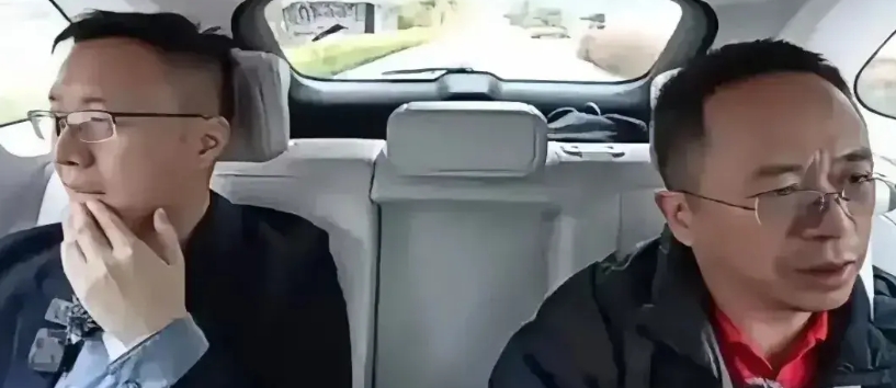 360集团的周总周鸿祎最近日子不好过啊。投资了20亿的哪吒汽车，单单logo设计