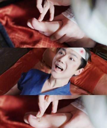 #朝雪录把莞莞气成容嬷嬷了# 谁还没看秦莞扎庞公子名场面？平时看着温温柔柔的小莞