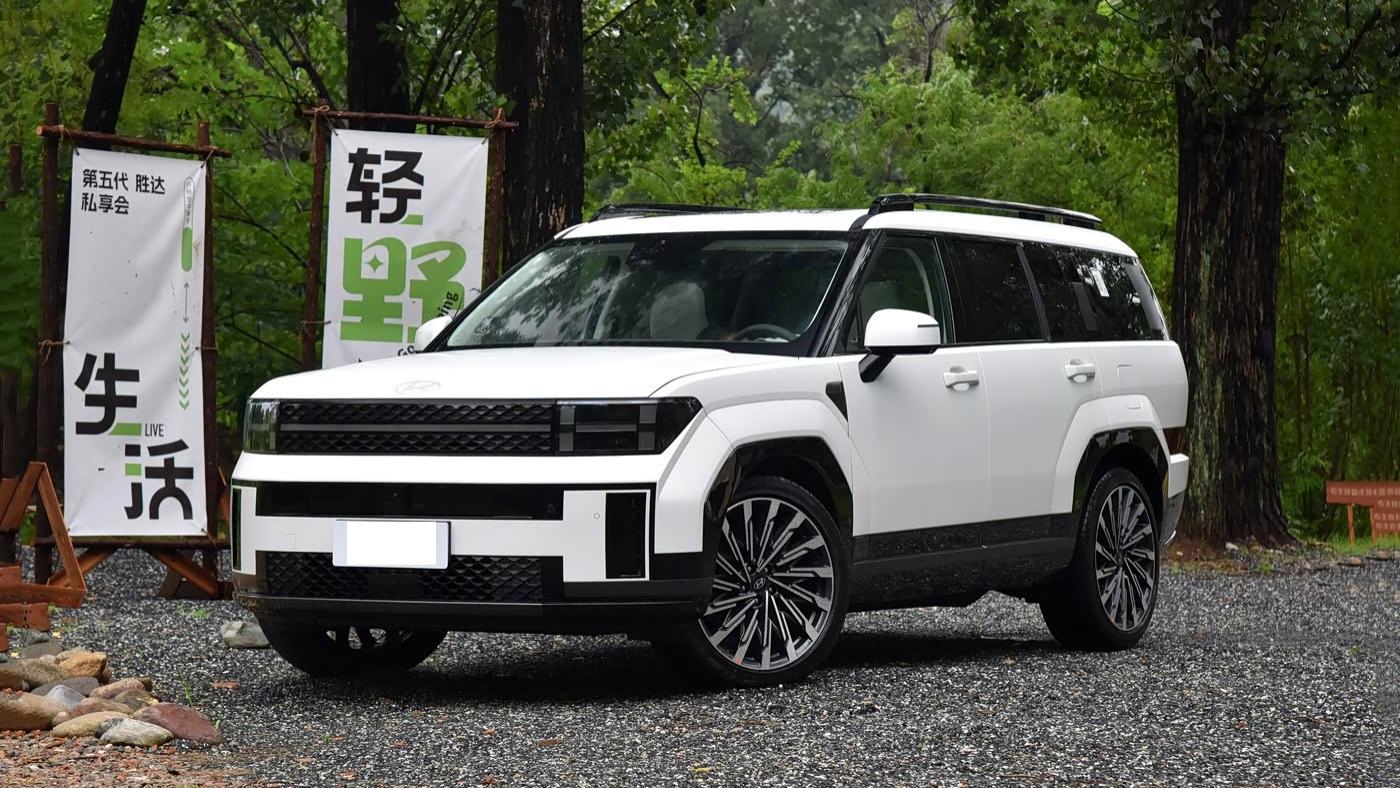 26款现代胜达上市！不足20万起，方盒子外观，配置升级，搭载2.0T