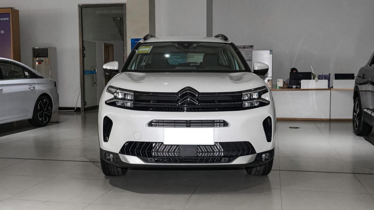 2026款天逸C5 AIRCROSS上市，标配悬架调节+透明底盘