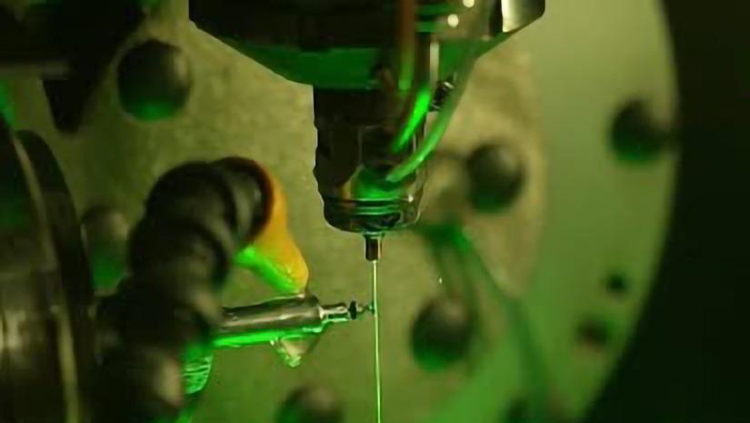 水导激光加工中“牵一发而动全身”的技术指标体系