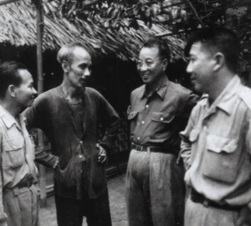 1950年，陈赓来越南做