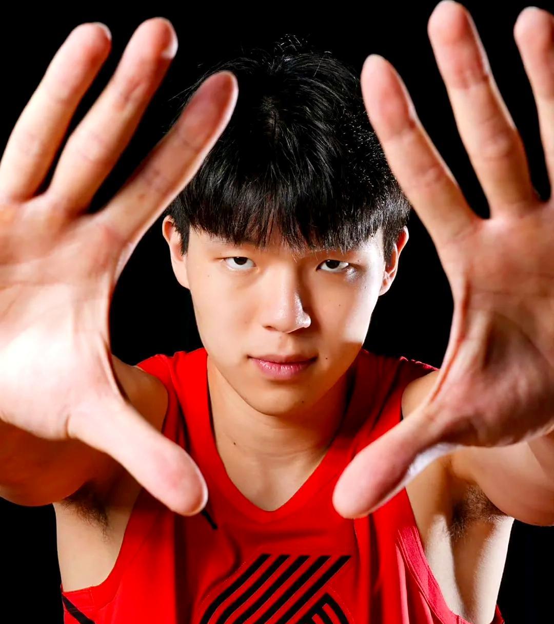 杨翰森最后一场夏季联赛确定不打了，其实也是开拓者想要考察他的能力都完成了，4场季