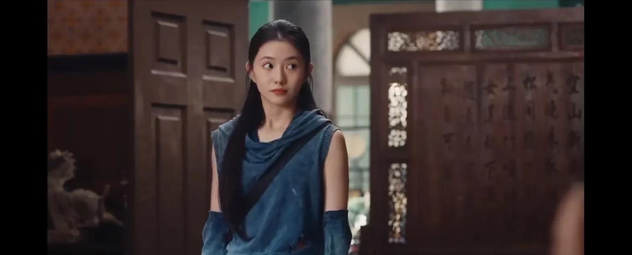 《七根心简》主角团五个人都凑不出一个幸福的家
原著里，罗韧父亲是个富商。母亲死后