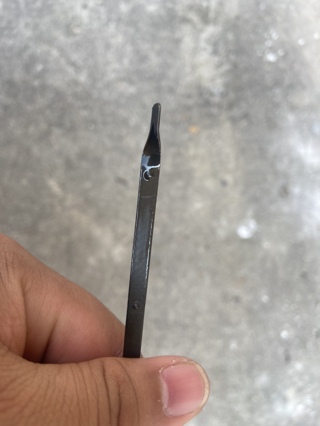 别克威朗烧机油
开了1万2左右烧机油了