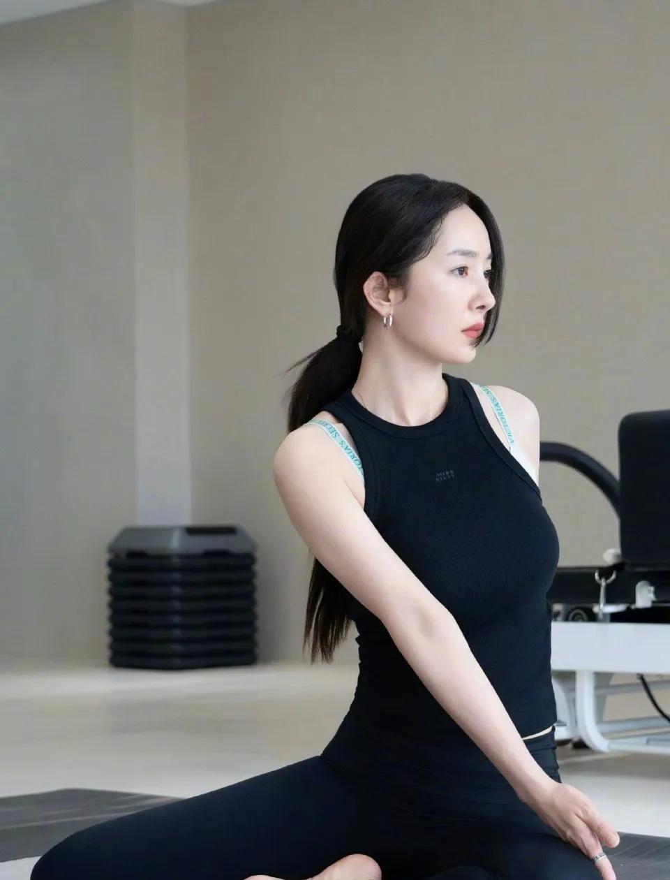 杨幂：长红十多年的清醒大女主，含金量持续飙升
在娱乐圈，能长红十多年的明星不多，