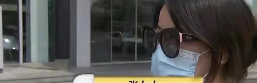 浙江嘉兴，女子花84万在4s店订了一辆奔驰，几个月后4s店告诉她车子降价了，结果