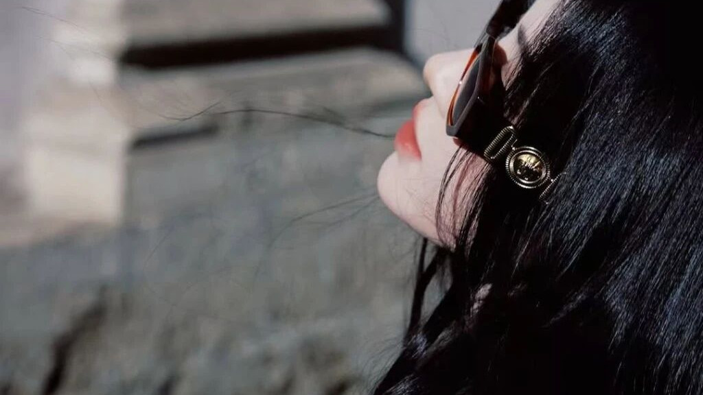 不是不在乎，只是我越界了