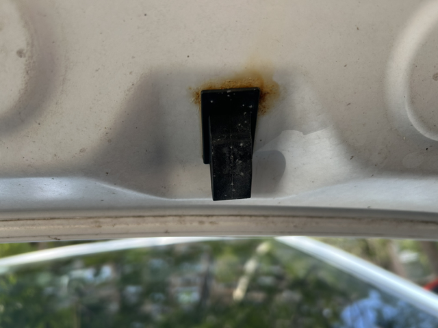 2022年买的比亚迪宋PLuSDMI
这才几年啊 这车到处生锈 小毛病一大推。这