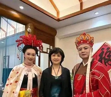 当年只顾着看猴子，错过多少惊艳的人！ ​​​