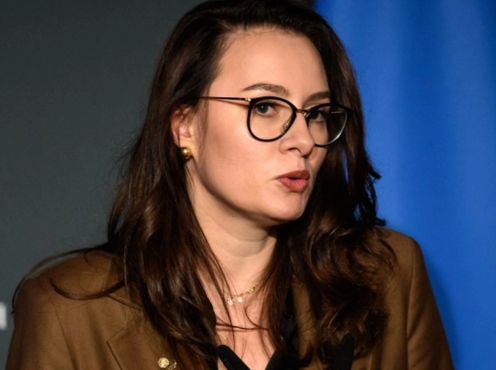 泽连斯基突然服软，乌克兰经济部长斯维里登科承认，美乌已经就矿产协议达成意向备忘录