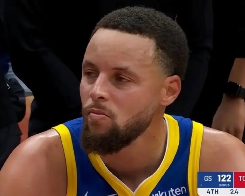 科尔：输球真的很难过，但是让对手巴恩斯拿到25个篮板，我实在接受不了，难道我们中