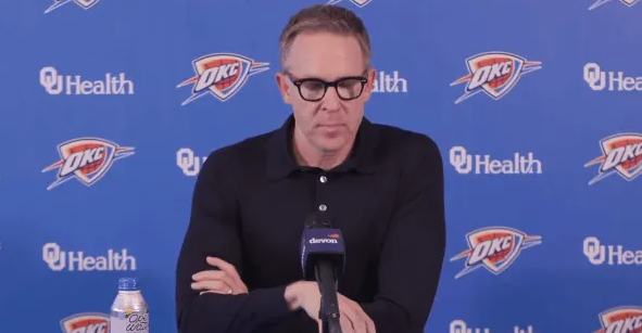 雷霆总经理萨姆-普雷斯蒂今日接受了媒体的采访。
谈到NBA杯，普雷斯蒂表示：“这