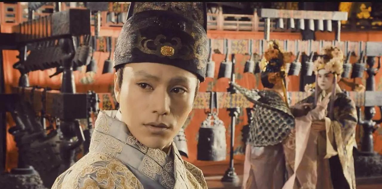 在古代给皇帝擦屁股的职位，真的是个肥差吗？
皇帝那可是 “九五之尊”，吃喝拉撒都