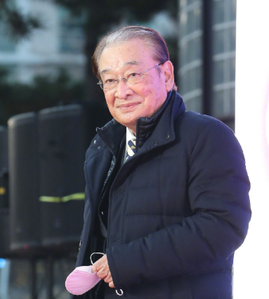 韩国演员李顺载去世，享年91岁。其代表作有电视剧《洗澡堂老板家的男人们》《爱情是