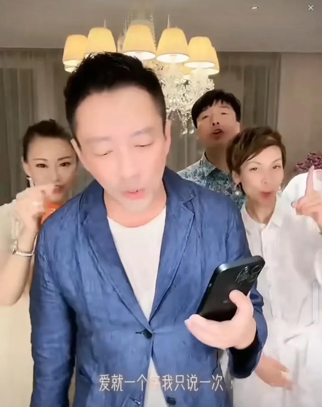 汪小菲以前不姓汪姓金？
汪小菲在内蒙古致了敬酒词，他临场发挥讲了四个重点：一是这