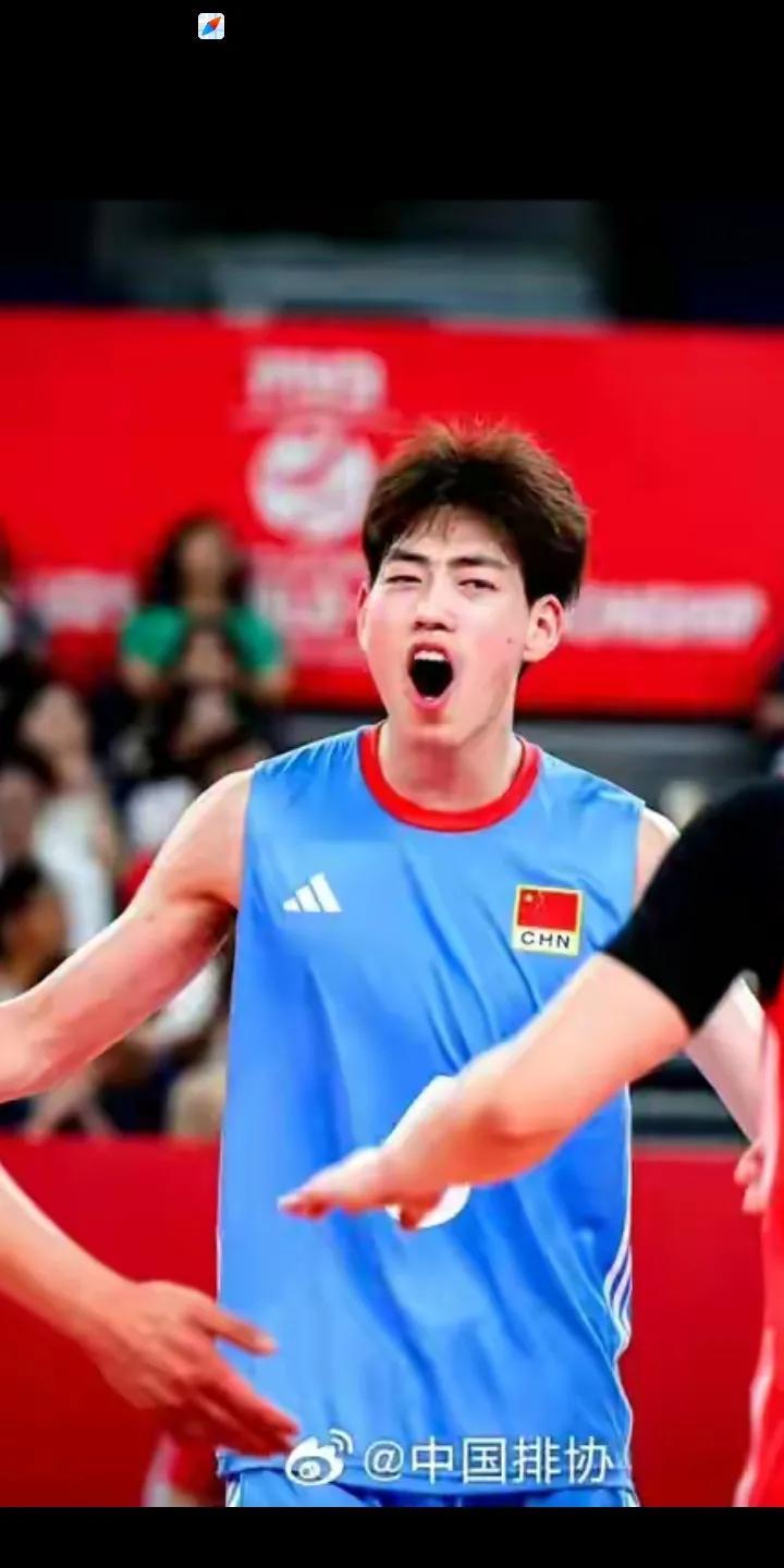 世锦赛连胜三场               U21男排打进16强 
在昨天（8月