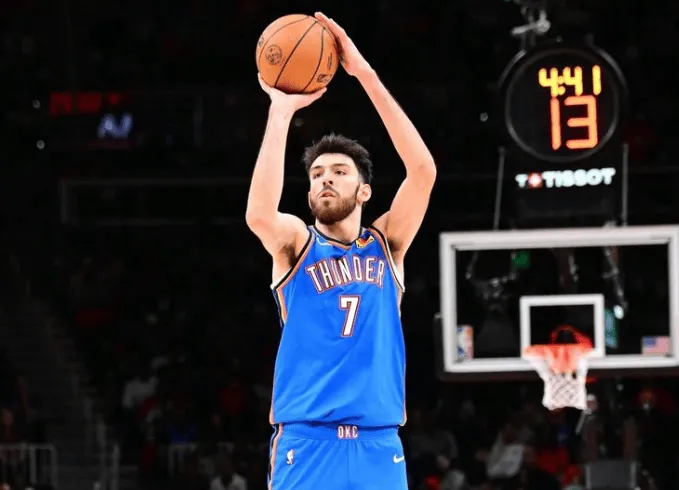 今天跳球前的动力？切特：打得越努力，加时的概率就越低

今天NBA常规赛雷霆客场