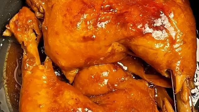 秘制红焖鸡腿：外酥里嫩的家常美味