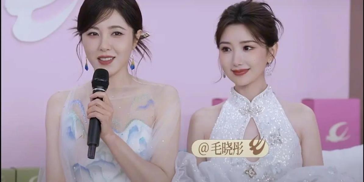 为什么年龄越高的越漂亮，以此类推 [捂脸]毛晓彤真的很有灵气啊 眼睛好大 像个洋