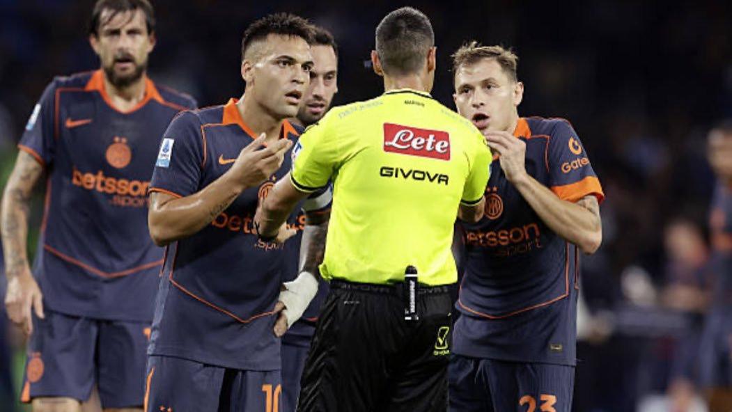 国米一分为三的败仗，第三者影响比赛天平！这是齐沃必须的学费！