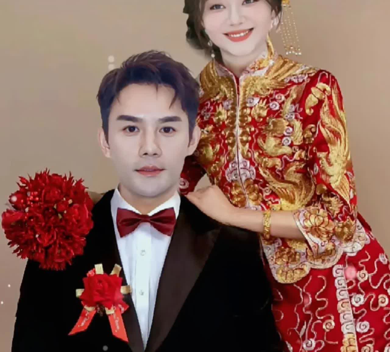 在这部甜蜜的剧中，王凯与谭松韵的搭配犹如一曲和谐的乐章，让人陶醉不已。[玫瑰][