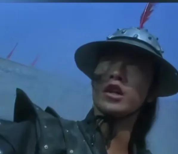 小时候看这片子觉得他太坏了，长大了经历许多事看过许多事后发现，他才是是讲仁义的好