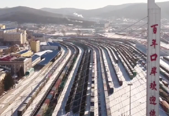令人意外：全球最复杂的地缘环境，竟是中国
若论全球地缘环境最为复杂、周边安全压力
