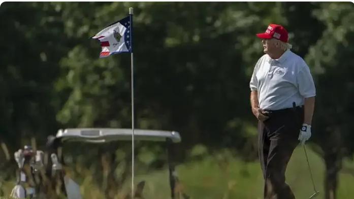 特朗普遭不明飞机闯入，万斯街头被围堵，马斯克卢比奥当众互喷，北美F4的乐子太多啦！