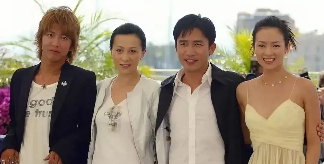 木村拓哉怎么会和章子怡走在一起？原来他们在2024年的时候一起合作了一部电影《2