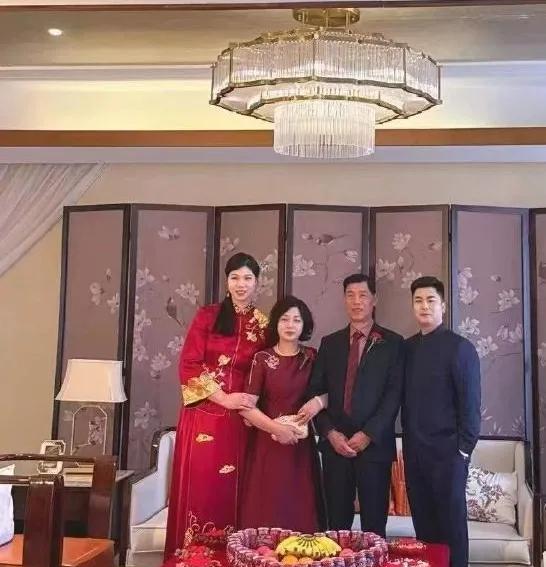 女排名宿徐云丽大婚！徐云丽是里约奥运冠军球员！如今也结婚了！徐云丽也是里约奥运冠