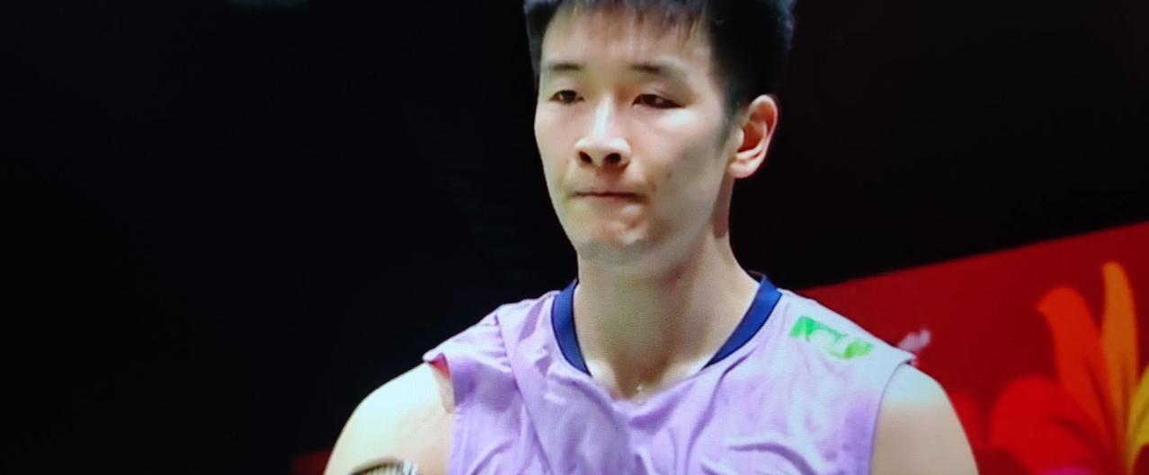 李宁香港羽毛球超级500公开赛男单决赛，李诗沣对阵印度选手拉克什亚。
     