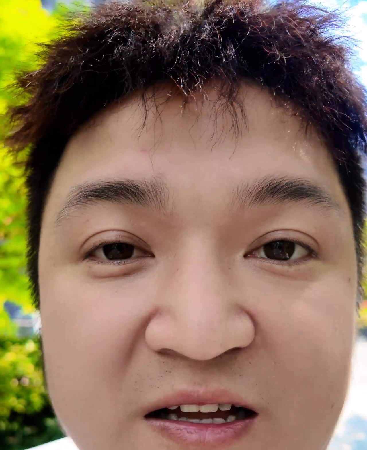 活下来再说以后。
今天我去国拍又看到十几个退牌的，这种情况现在已经是常态。虽然