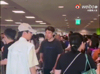 大家注意到了吗？
参加完2025wtt美国大满贯，国乒启程回国。发现没有？在机