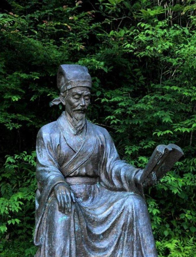 1182年，名妓严蕊被朱熹抓进大狱，狱卒强迫她趴在冰冷的地砖上，朱熹为了逼严蕊承