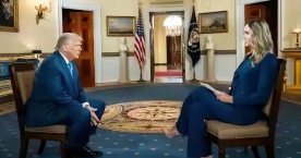 总统在儿媳妇面前也必须毕恭毕敬，说的就是美国现任总统特朗普。



最近，特朗普