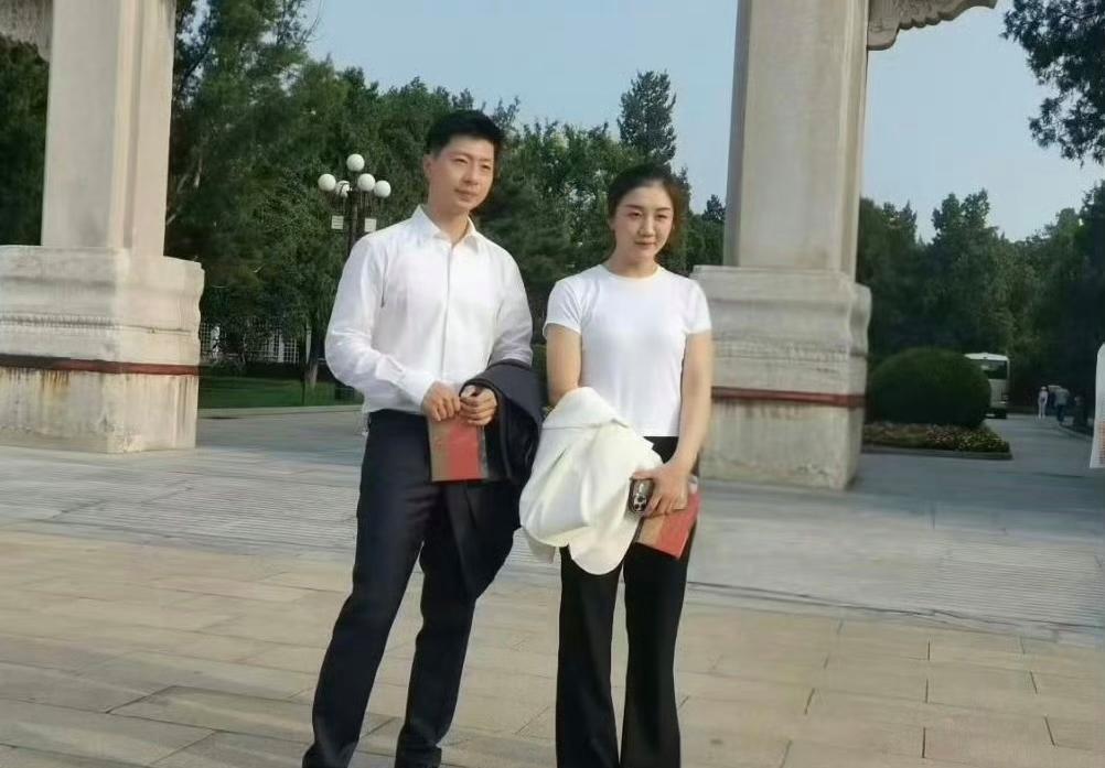 #晒图笔记大赛#
乒乓球界的俊男美女，为优秀的运动员马龙陈梦点赞！